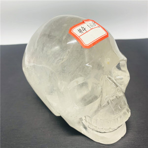 Teschi in Cristallo di Quarzo Bianco Naturale Intagliati a Mano a Grandezza Naturale in Vendita - Product Image 2