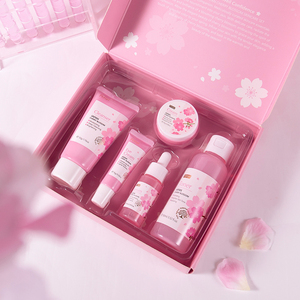 Ensemble de soins de la peau anti-âge naturel FENYI en 5 pièces, sérum pour le visage, nettoyant, lotion, crème pour les yeux, tonique, ensemble de soins de la peau japonais Sakura - Product Image 1