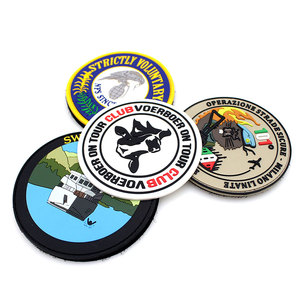 Biểu Tượng Tùy Chỉnh Báo Chí Nhiệt Sắt Trên <span class=keywords><strong>Silicone</strong></span> Cao Su Nhãn Huy Hiệu Dập Nổi 2D 3D Mềm PVC Vá Cho Hat/Quần Áo - Product Image 1