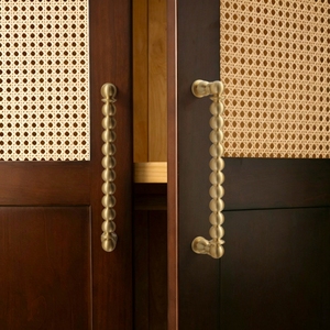 Boutons de meuble vintage en laiton massif de style français du milieu du siècle, poignées rondes pour armoire en cuivre pur, poignées de porte de placard, boutons de tiroir - Product Image 3