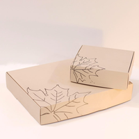 Boîte d'expédition pliable en carton recyclé personnalisée de haute qualité avec logo imprimé, emballage cadeau de marque, gaufrage unique, vente en gros