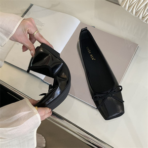 Zapatos Planos de Punta Cuadrada de Alta Calidad para Mujer, Zapatos de Cuero Tipo Bailarina para Mujer - Product Image 2