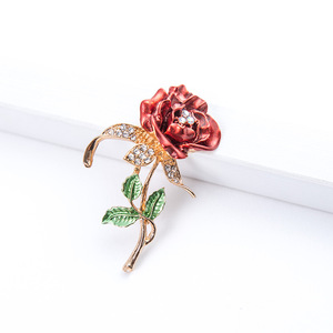 Flower Ladies Brooch, Alloy Gold-Plated Diamond Three-Leaf Rose Corsage, <b>Wedding</b> <b>Accessories</b> - Product Image 2