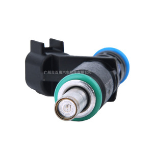 Injecteur de carburant D5BG-9F593-AA pour Ford Focus 1.5 EcoSport 1.5 Fiesta 1.5 - Product Image 1
