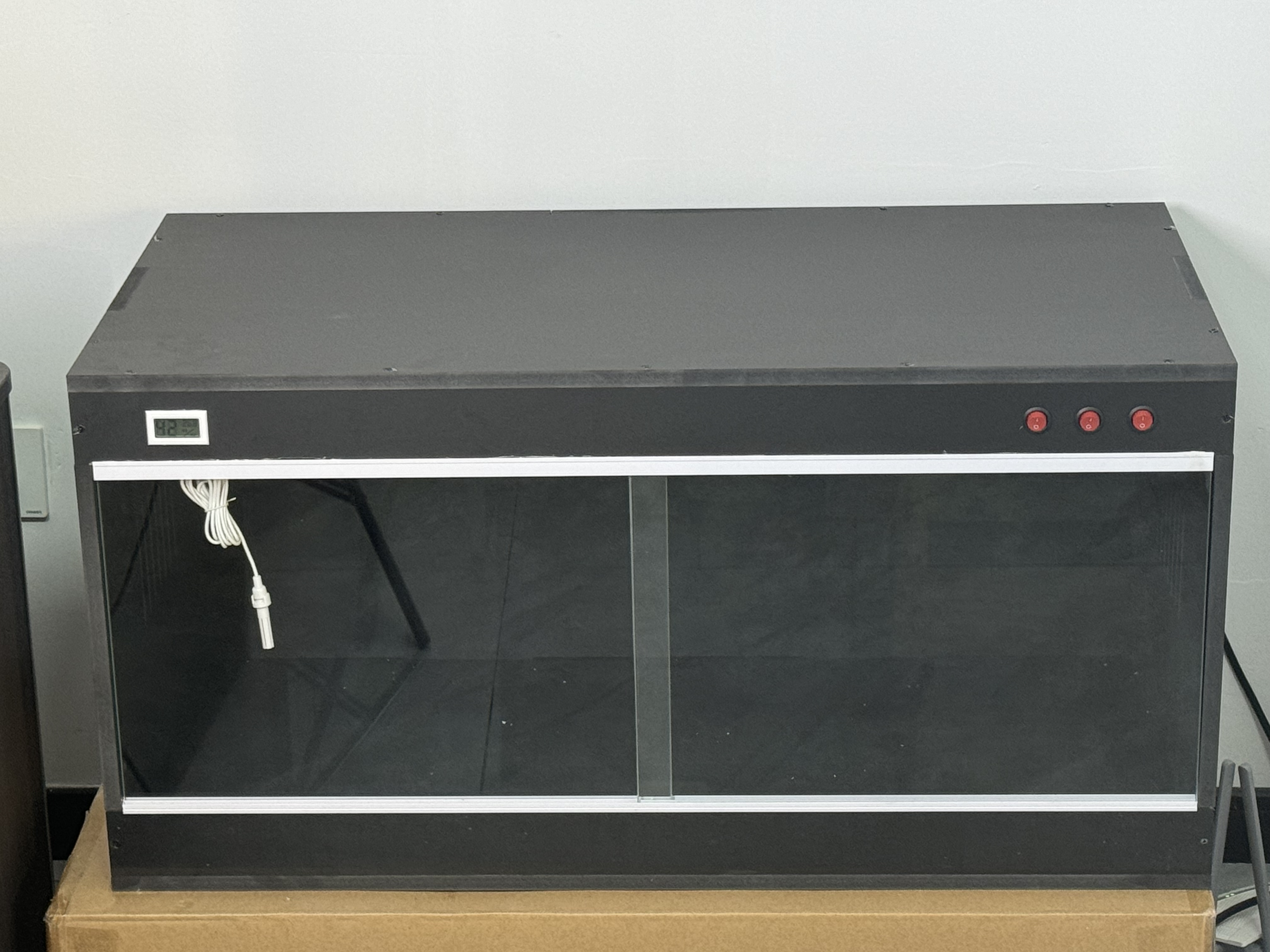 reptile tank enclosure