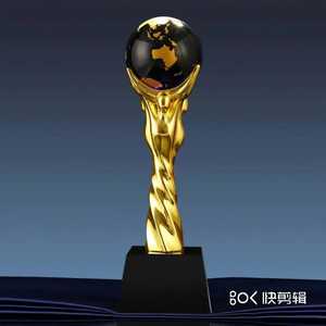 OEM / ODM بالجملة مخصصة رخيصة لكرة القدم مباراة الكأس مع قاعدة كريستال سوداء - Product Image 2