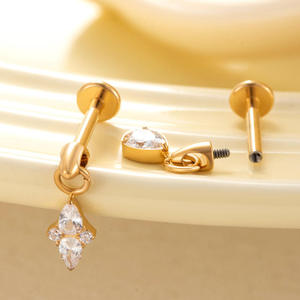 Lotus F136 Titane Breloques pendantes en Zircon Cubique transparent pour Labret, Cartilage, Piercing Lèvre, Piercing Corporel, avec têtes filetées internes - Product Image 5