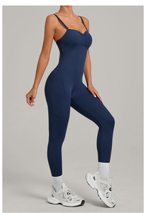 Body deportivo de yoga elástico en cuatro direcciones y transpirable para mujer, con hombros descubiertos, bolsillos, efecto fruncido en glúteos y control de abdomen, ideal para el gimnasio. - Product Image 4