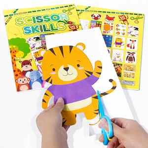 Aprende a cortar líneas, formas y animales: divertido libro de actividades para niños en edad preescolar para desarrollar habilidades con tijeras - Product Image 1