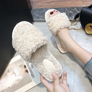 Tendencia de Moda Femenina para Invierno: Pantuflas Cálidas de Felpa con una Sola Correa y Suela Plana Antideslizante para Uso en la Playa en Otoño - Product Image 3