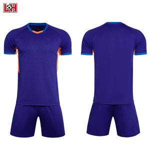 成人足球队定制OEM球衣名称印花男童运动服流行足球衫套装 - Product Image 2