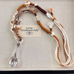 Wang Hedi 2025 Modelo Collar de cuchara de cuerda trenzada con cadena de eslabones Diseño individualista único y piedra de ágata - Product Image 2