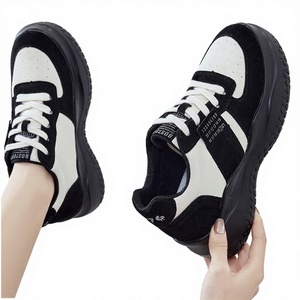 Chaussures de marche compensées tendance Y2K personnalisables avec logo, légères et rehaussantes pour femmes en PU – Idéales pour le dropshipping - Product Image 2