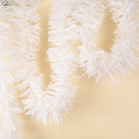 Guirlandes en plastique à feuilles pointues transfrontalières pour décorations de mariage, fournitures de fête, décorations de rampe d'escalier, utilisation en intérieur