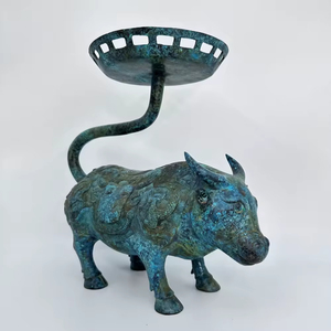 Lámpara de bronce con forma de buey, artefacto antiguo chino de bronce, valor artístico práctico, famosa lámpara de bronce con incrustaciones de plata, artesanía en metal. - Product Image 6