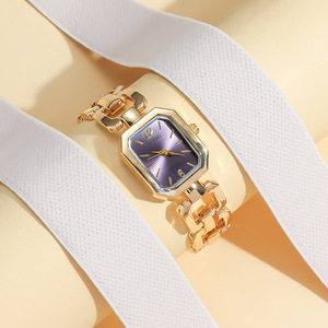 <span class=keywords><strong>Montre</strong></span> pour femmes 2024 Personnalisé Mode Carré Bracelet Compact pour Femmes Exquis Aurora Shell Cadran <span class=keywords><strong>Quartz</strong></span> glacé <span class=keywords><strong>montre</strong></span> - Product Image 3
