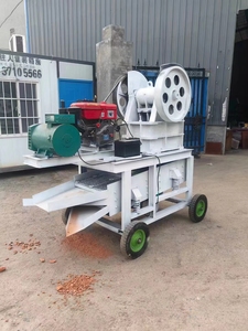 Concasseur à mâchoires mobile le plus vendu en Chine, prix d'usine, moteur AC, crible vibrant pour minerai d'or et pierre de rivière, capacité max. 15-20t/h - Product Image 6