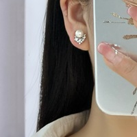 Boucles d'oreilles clous vintage de haute qualité pour femmes, nouvelle collection, bijoux créoles occidentaux avec perle, sans ternissement