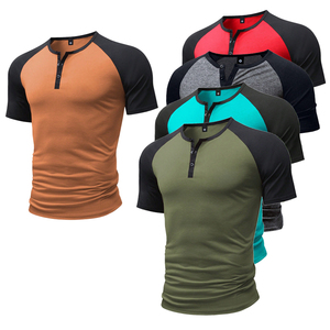 T-shirt pour <span class=keywords><strong>homme</strong></span> en vert olive et noir contrasté, col Henry, coupe ample, respirant, tricoté, 220 grammes, manches courtes, imprimé - Product Image 4