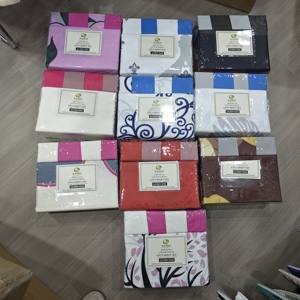 Parure de <span class=keywords><strong>Lit</strong></span> Douce 6 Pièces Fabrication Chine, <span class=keywords><strong>Taille</strong></span> King pour <span class=keywords><strong>Lit</strong></span> 3 <span class=keywords><strong>Places</strong></span>, <span class=keywords><strong>Draps</strong></span> Plats Complets - Product Image 1