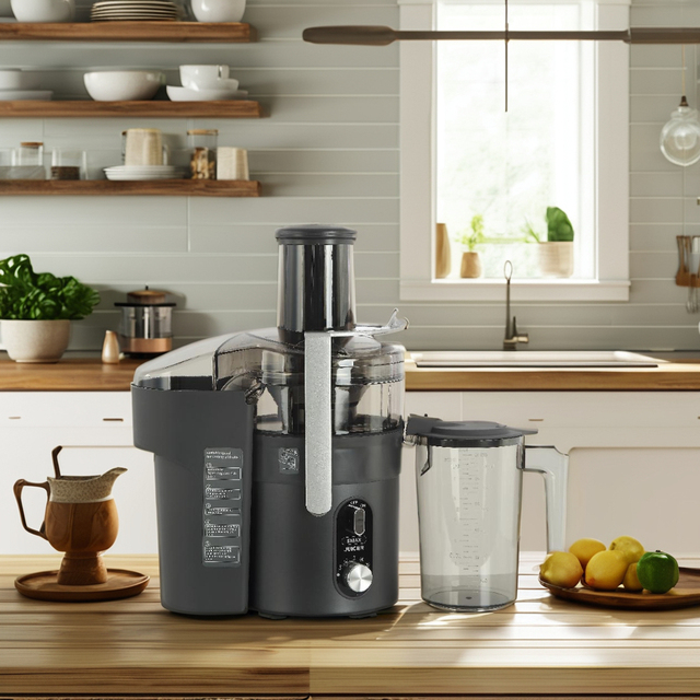 Commercial Grade Electric Juicer Extractor 1.5L Capacity Easy-to-Operate Masticating Juicer Machine for Hotels and Household Use