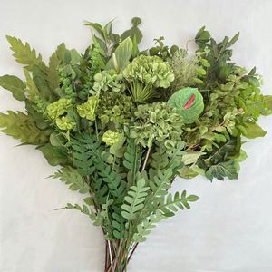 LO-591 Vente en gros de fleurs artificielles modernes à tons verts, série de tiges de fleurs vertes de variétés mixtes faites à la main, pour décoration de mariage et de maison - Product Image 3