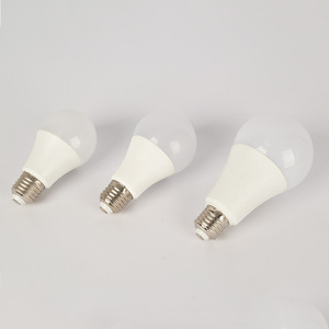 Ampoule LED en plastique aluminium E26, <span class=keywords><strong>E27</strong></span>, B22, E14, G45, A60, <span class=keywords><strong>A67</strong></span>, A70, A80, 3w, 5w, 7w, 9w, 12w, 15w, 18w, 20w, SKD - Product Image 6