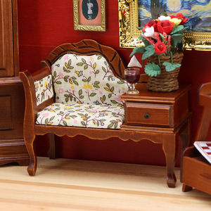 Chaise longue multifonctionnelle en bois massif <span class=keywords><strong>de</strong></span> style européen pour <span class=keywords><strong>maison</strong></span> <span class=keywords><strong>de</strong></span> poupée 1:12, mobilier miniature à l'échelle, pour chambre <span class=keywords><strong>de</strong></span> loisirs et <span class=keywords><strong>repos</strong></span>. - Product Image 3