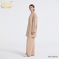 Ensemble coordonné deux pièces pour femmes musulmanes, tenue de tous les jours et de détente modeste, comprenant un haut ample à col rond et manches longues et un pantalon à jambes larges
