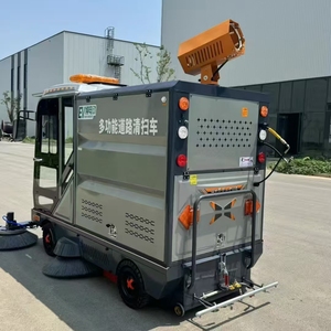 Équipement de nettoyage à quatre roues à prix compétitif type de conduite balayeuse de sol route balayeuse camion avec brosse - Product Image 3