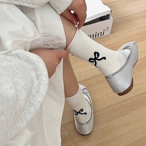 Women's Mid Calf Socks With Bow Solid Color Slouch Socks Breathable Sweat Absorbing Regular Casual Socks - Product Image 2