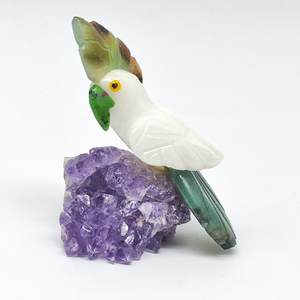 รูบี้โซไซต์/ไวท์แคลไซต์/ไครโซเพรส/อเมทิสต์ แกะสลักนกแก้วขนาด M รุ่น BJ2635 - Product Image 1