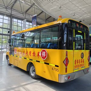 Autobus Scolastico Ankai 8m con 21-40 Posti Diesel Guida a Sinistra Conforme agli Standard di Sicurezza Stradale - Product Image 5