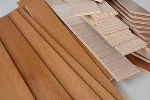 Ab-Kwaliteit Voorafgewerkte <span class=keywords><strong>Iroko</strong></span> Houten Vloertegels Natuurlijke Gouden <span class=keywords><strong>Iroko</strong></span> Ontworpen Houten Vloeren Hardhouten Vloeren Voor Huis - Product Image 5