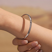 Approvisionnement d'usine Dernier échantillon Style Bracelets ronds Acier inoxydable plaqué or 18 carats