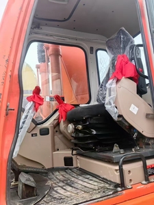 Excavadora de cadenas Doosan DH225LC-7 usada, 22.5 toneladas, potente, con bomba de engranajes CE, cojinete, motor Doosan, caja de cambios y PLC. - Product Image 6