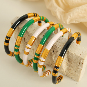 ยุโรปอเมริกันสไตล์ย้อนยุคเรียบง่ายแฟชั่นสร้อยข้อมือเหล็กไทเทเนียมแบบแบ่งส่วนของผู้หญิงของขวัญเครื่องประดับการออกแบบทางเรขาคณิต - Product Image 3