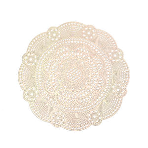 Manteles Individuales de PVC Hueco con Estampado Dorado, Aislantes para Tazas, Bandejas de Plástico para Mesa de Comedor, Resistentes al Calor para el Hogar y la Cocina - Product Image 1