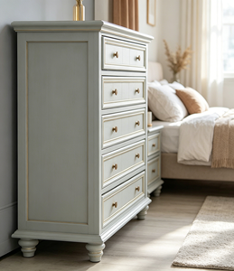 Commode traditionnelle blanche à 6 tiroirs avec poignées dorées pour le rangement de la chambre - Product Image 3