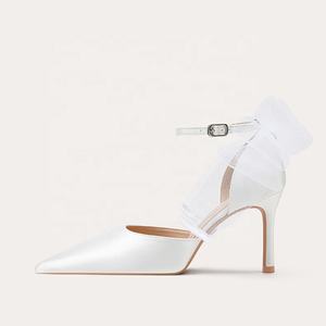Produttore eleganti scarpe da sposa in pelle di raso bianco di alta qualità su misura per la caviglia tacchi alti scarpe da sposa da sposa per le donne - Product Image 2