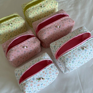 New cross-border floral print <b>makeup</b> bag, cute bow toiletry bag, large capacity travel skincare product <b>storage</b> bag - Product Image 2