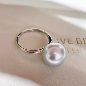 Bague en perle naturelle de 12-13 mm de Zhuji Wholesale, design simple en argent épais, polyvalente et tendance pour un usage personnel ou un cadeau - Product Image 1