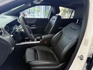 Voiture d'<span class=keywords><strong>occasion</strong></span> <span class=keywords><strong>Mercedes</strong></span>-Benz GLA <span class=keywords><strong>180</strong></span> 2020, conduite à gauche, <span class=keywords><strong>essence</strong></span>, vente chaude, SUV compact de luxe de <span class=keywords><strong>classe</strong></span> GLA pour l'exportation - Product Image 5
