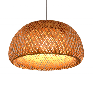 Luminaire suspendu en bambou tissé artisanal rustique, décoration bohème naturelle pour restaurant, lustre en rotin personnalisé, éco-responsable - Product Image 2