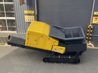 Déchiqueteur compact et puissant sur chenilles avec composants de roulement essentiels pour le traitement de l'aluminium, la démolition sur site et le recyclage des ferrailles métalliques