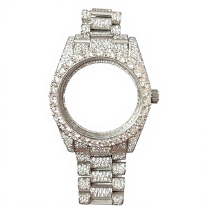 Montre de luxe vintage pour homme en or jaune de haute qualité avec bracelet en moissanite et fermoir pliant - Product Image 1