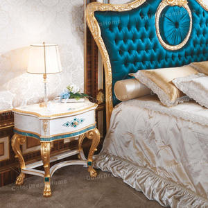 Juego de dormitorio de cama tallada clásica europea en exquisito tono azul tapizado para dormitorios principales en mansiones - Product Image 3