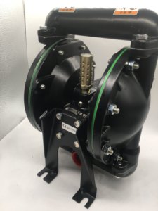 Bomba Neumática de Diafragma Inger-soll Rand ARO PD02P-AKSKTT de 1/4" PVDF para Transferencia de Fluidos Químicos Corrosivos - Product Image 2
