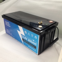Batterie LiFePO4 de stockage d'énergie 12.8V200AH Batterie d'alimentation portable pour l'extérieur avec une grande capacité et une coque en ABS noir