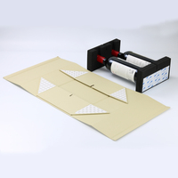 Luxuriöse 2-teilige Geschenkbox aus Hartpappe mit Goldfolienprägung, Schaumstoffeinlage, Matter Laminierung, Magnetverschluss und Recycelten Materialien